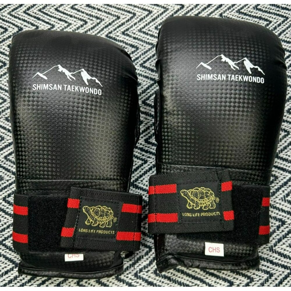 Shimsan Taekwondo Sparring Gloves & Foot Guards Set CHS Black/Red Long Life Prod - Picture 2 of 6